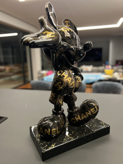 Mickey CHANEL